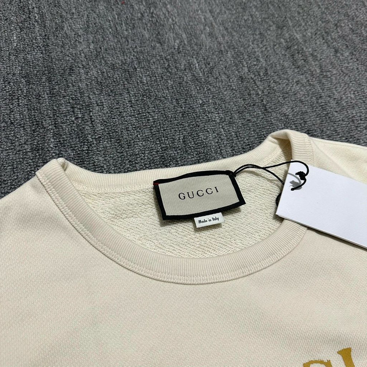 새상품)구찌 로고 프린트 맨투맨 원가이하 세일--1