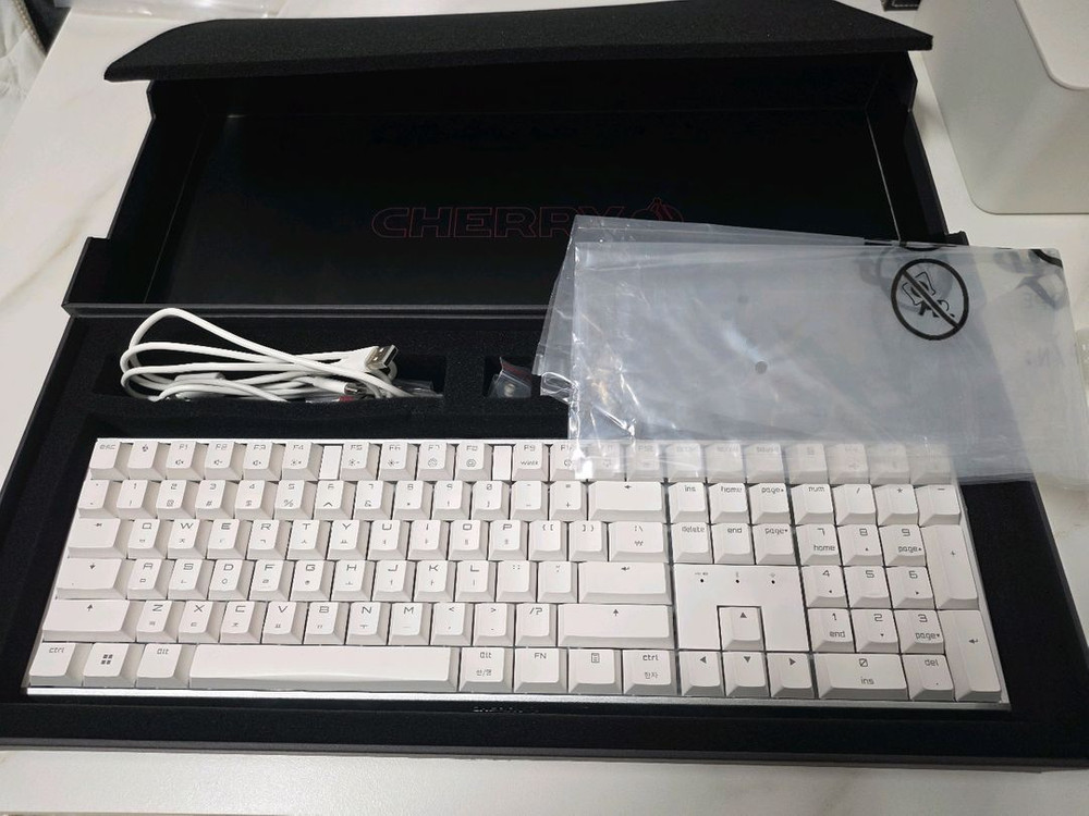 체리 MX 3.0S 기계식 유무선 키보드 화이트(상태최상)--3
