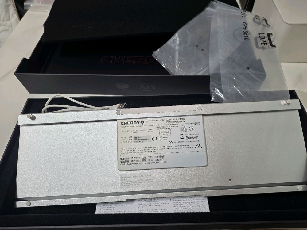 체리 MX 3.0S 기계식 유무선 키보드 화이트(상태최상)--4