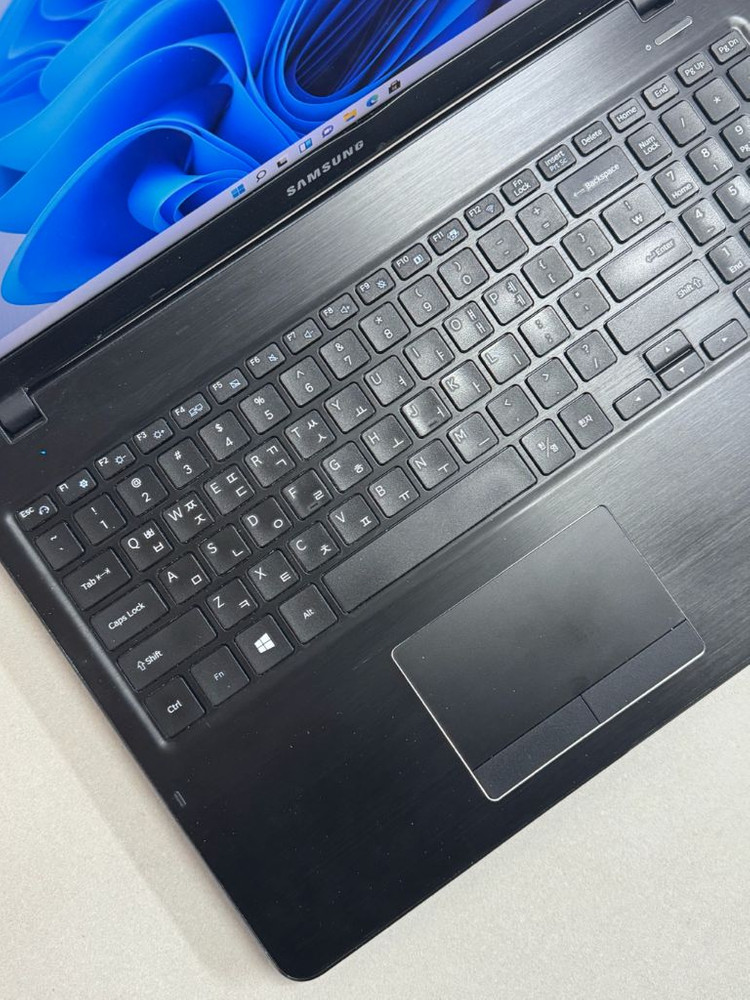 [ 배터리 좋음 ] 삼성 노트북 NT500R5M i7-7500U--1