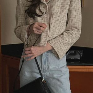 (가격인하/무료배송) 모멘텀 체크 트위드 자켓 두번 착용 이미지