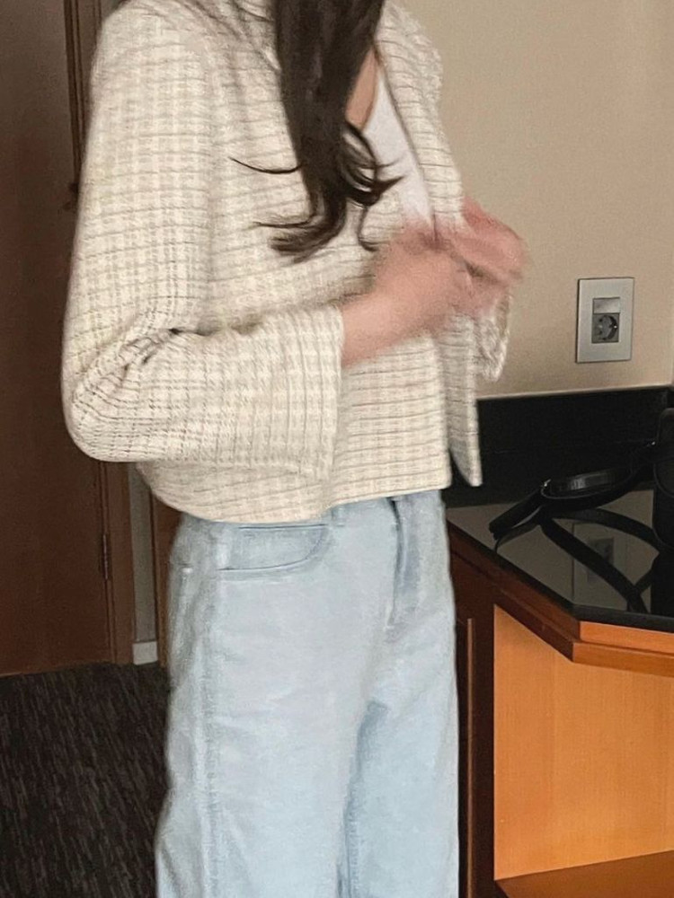 (가격인하/무료배송) 모멘텀 체크 트위드 자켓 두번 착용 이미지