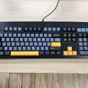 큐센(QSENN) DT35 104 기계식 키보드 판매합니다