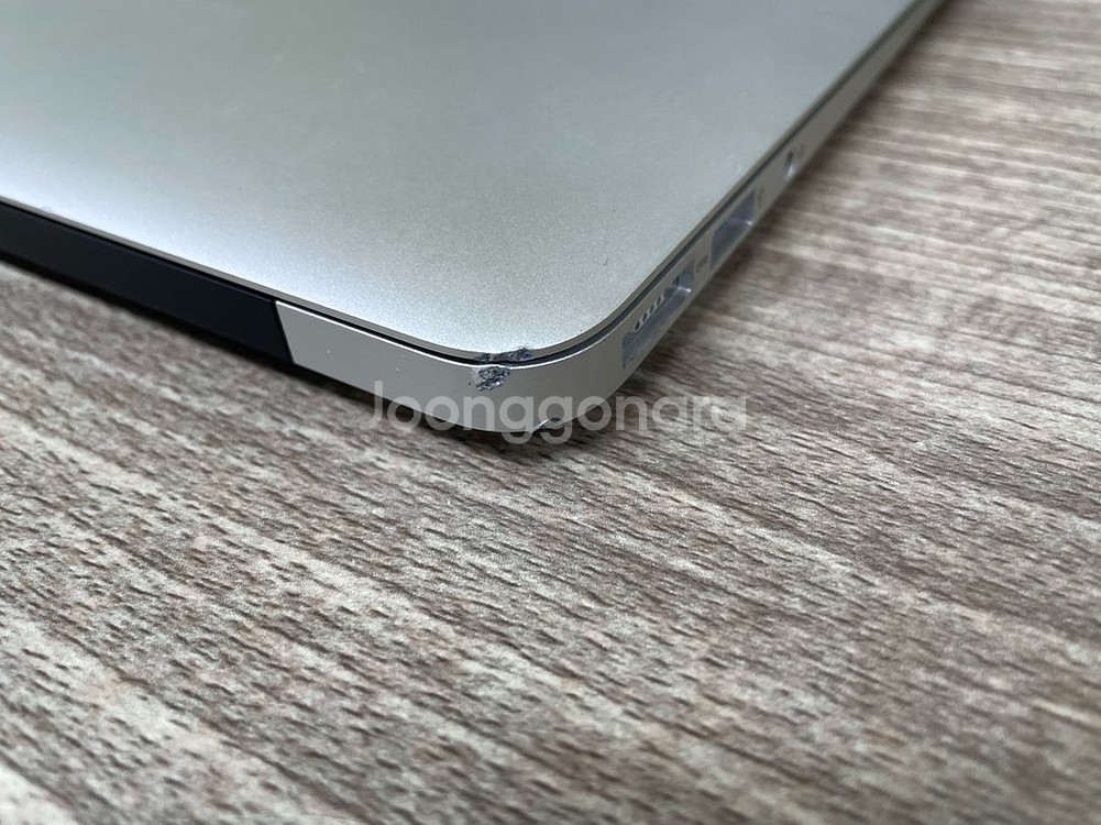 맥북에어 13인치 2017 i5 / 램8GB--4