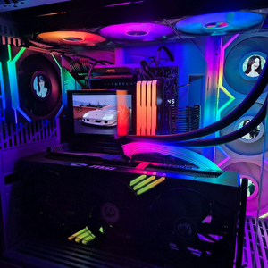 초고사양 게이밍pc 정리합니다.5090,9950x3d,128GB램,2TB,등등