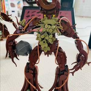 레고 반지의 제왕 엔트(트리비어드) MOC