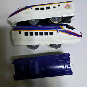 신칸센 E3계 츠바사, 타카라토미 프라레일