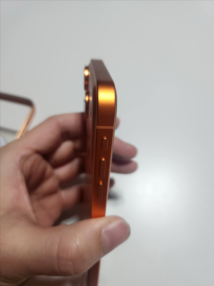 아이폰XR 128g SS급 판매 (외형 17프로 튜닝)--6