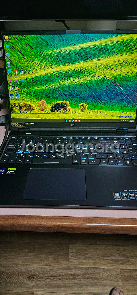 에이서 헬리오스16 i9/4070/1TB/32GB--1