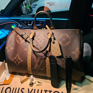 루이비통 리버스 자이언트 모노그램 키폴45 25FW (새상품)