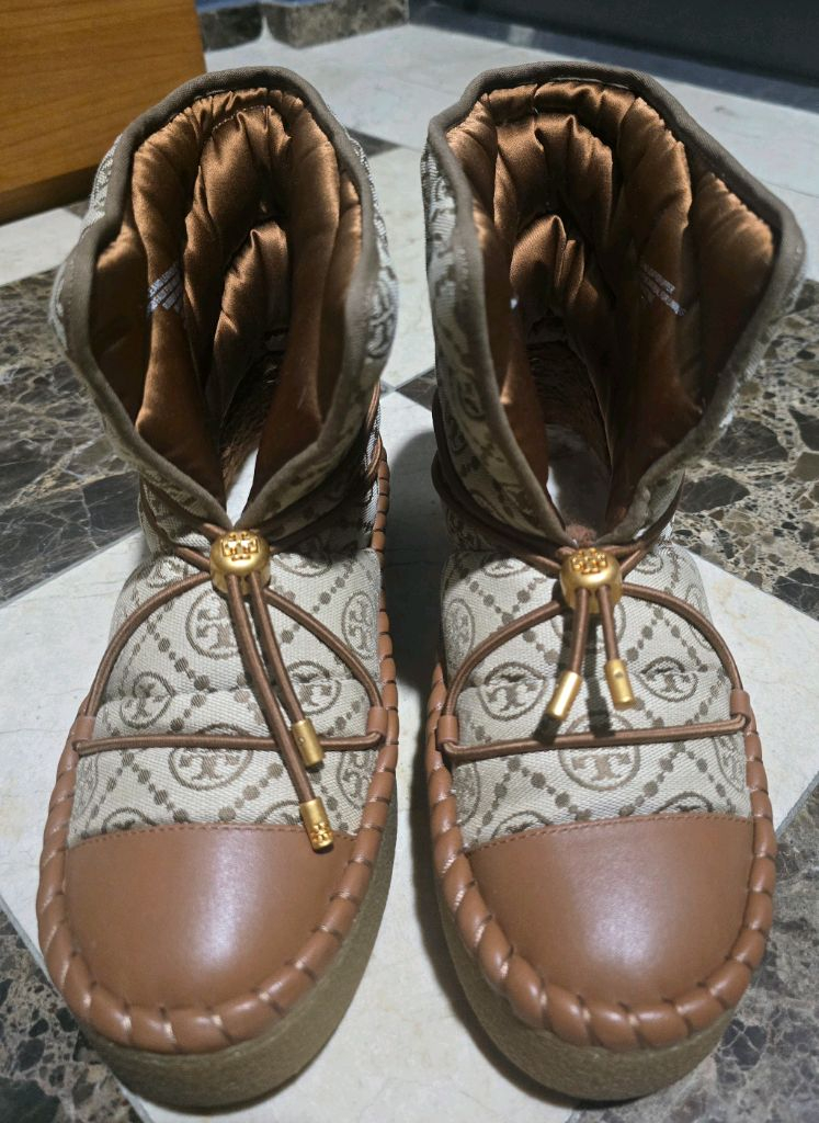 토리버치 부츠--1