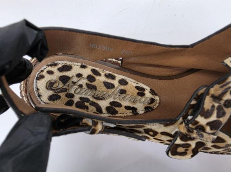 나무하나 샌들 이미지