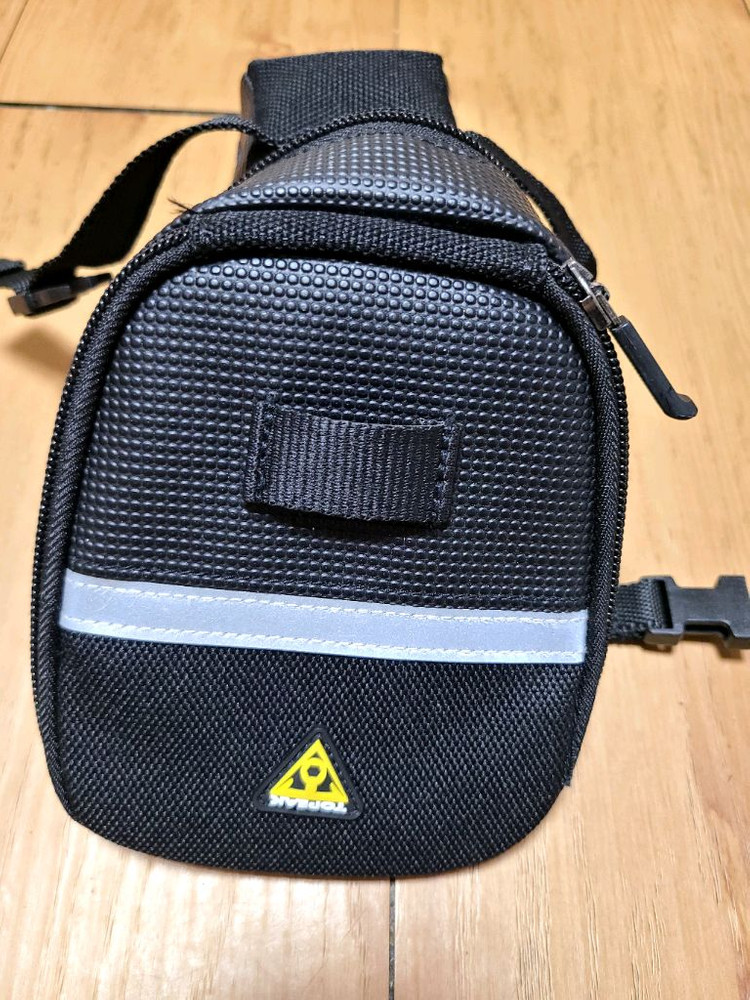 자전거 가방. 미니 펌프. 자전거 백미러. 자전거용품--1