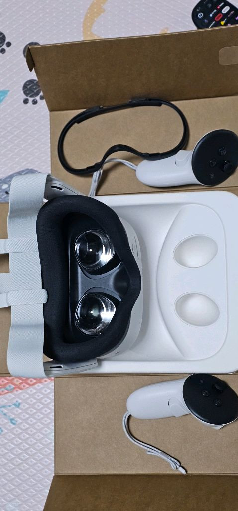 메타퀘스트3s 256gb VR기기 판매--4