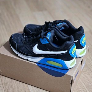 나이키 에어맥스 ivo 275