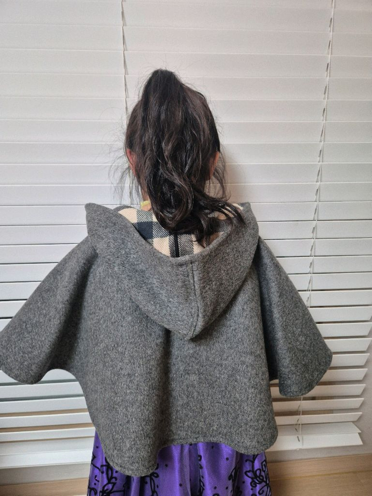 a급)버버리 키즈 회색 판쵸(망토)--8