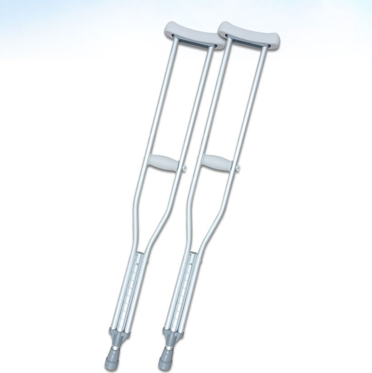 발목 골절 수술 때 사용한 제품입니다 핸즈프리 목발 이미지