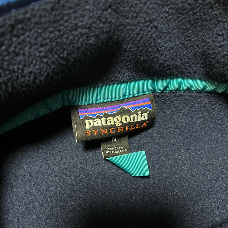 파타고니아 신칠라 스냅티 켄달 제너 착용 m--3