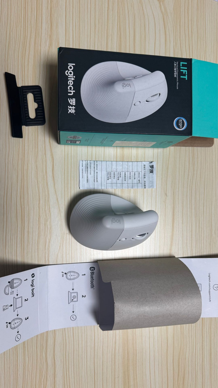 Logitech LIFT 인체공학 버티컬 마우스--1