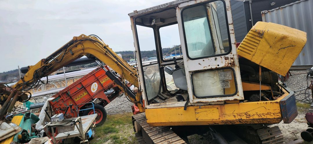 집게 고철 찝게 장착된 02 삼성 볼보 굴삭기 굴착기 포크레인 포크래인--9