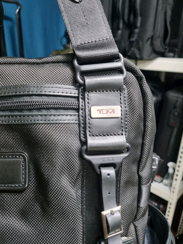 투미 르준 백팩 블랙--5