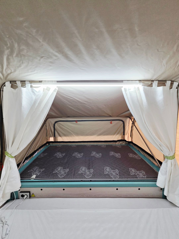 신화 텐트트레일러 T6 / 650만원 / 무버!! 무시동 히터!! 에어컨까지!! 이미지