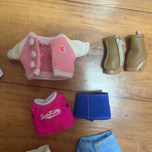 드레스업키티 의상