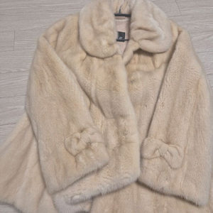 국제모피 사가로얄 팝니다 이미지