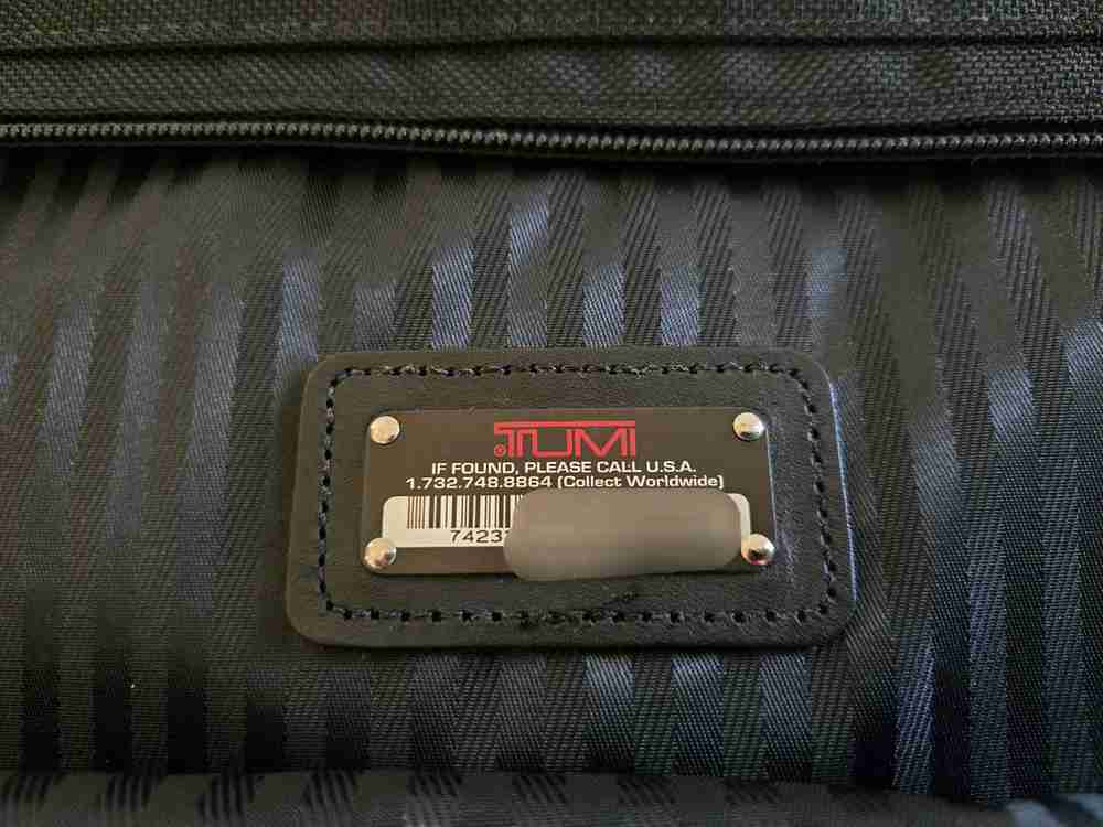 TUMI 투미 가먼트백--2