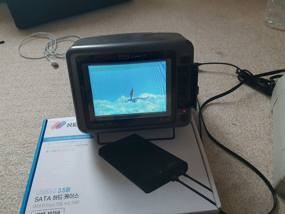 레트로 휴대용 TV--8