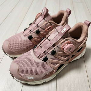 실착두어번))K2 수지 다이얼 트레킹화 폴리곤 FWF22N56 등산화 워킹화 사이즈240실착 두어번해서 사진처럼 오