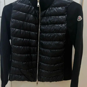 몽클레어 여성니트패딩 M (새상품급)