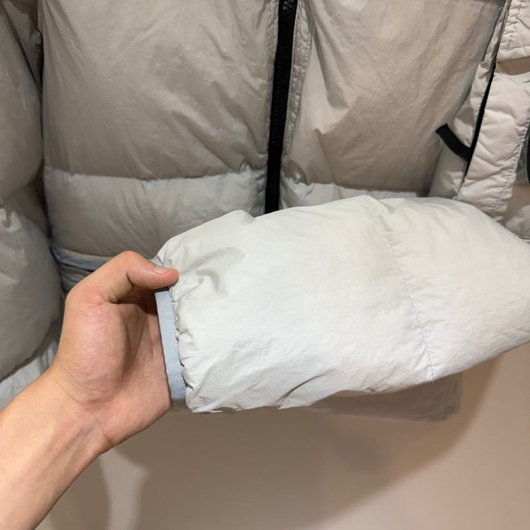 [22FW,S사이즈]스톤아일랜드 크링클랩스 패딩--4