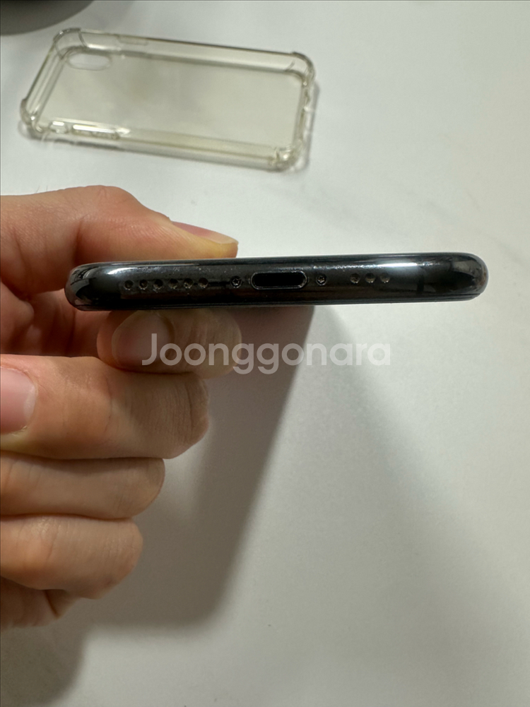 아이폰xs 256기가 팝니다--5