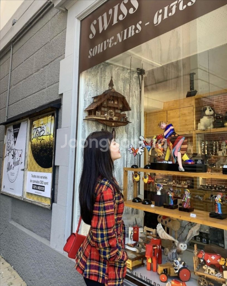 [비비안웨스트우드] 레드벨벳 조이 비비안 체크 자켓--2