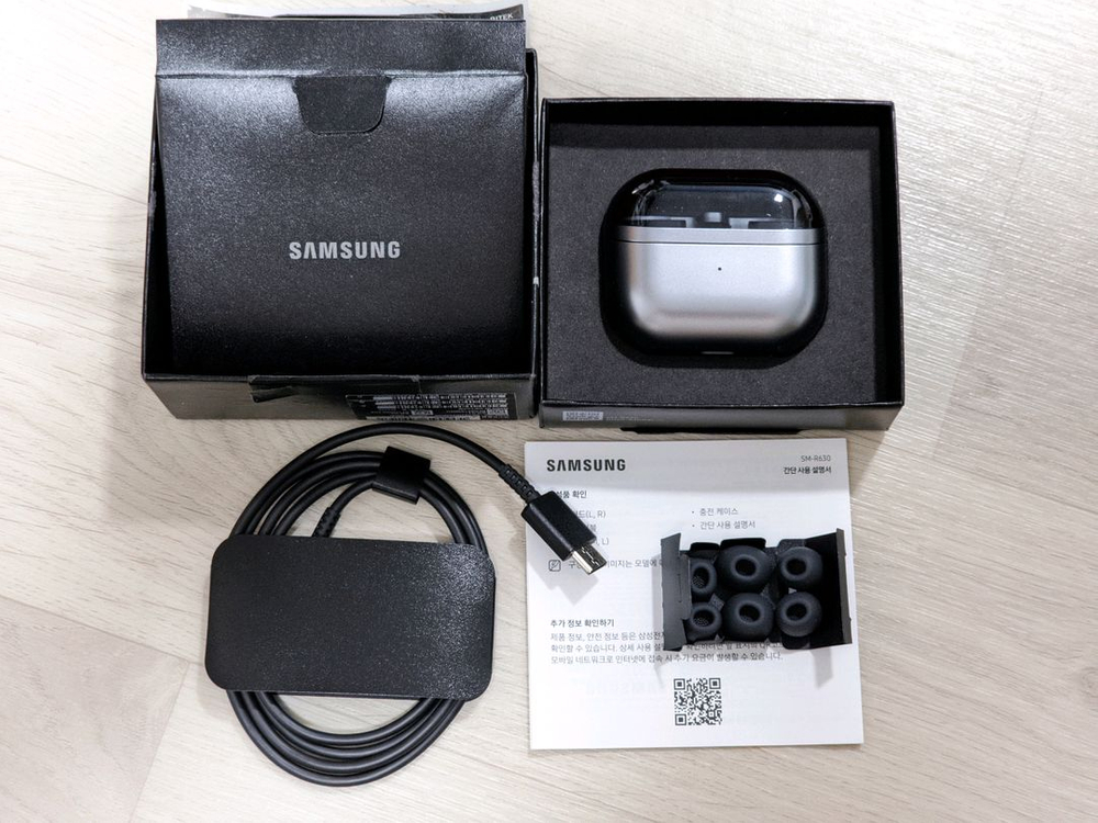 삼성 갤럭시 버즈3 프로 케이스 및 구성품 판매 이미지