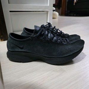 나이키 에어 슈퍼플라이w 런닝화 판매합니다