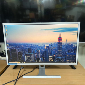 Udea 27인치 모니터 화이트 VR READY