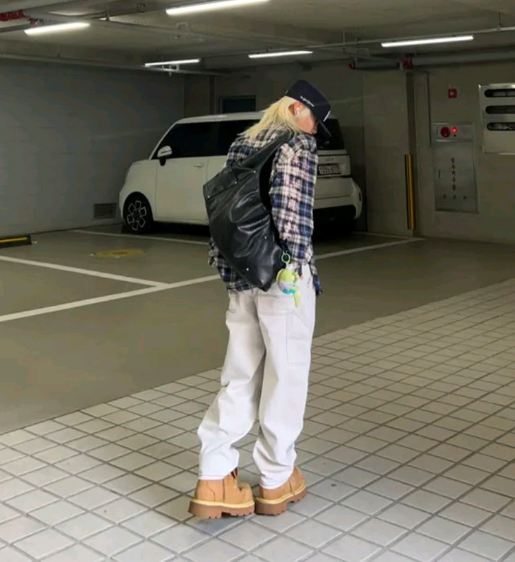 위캔더스 DRAGGY WORK PANTS (IVORY)--2