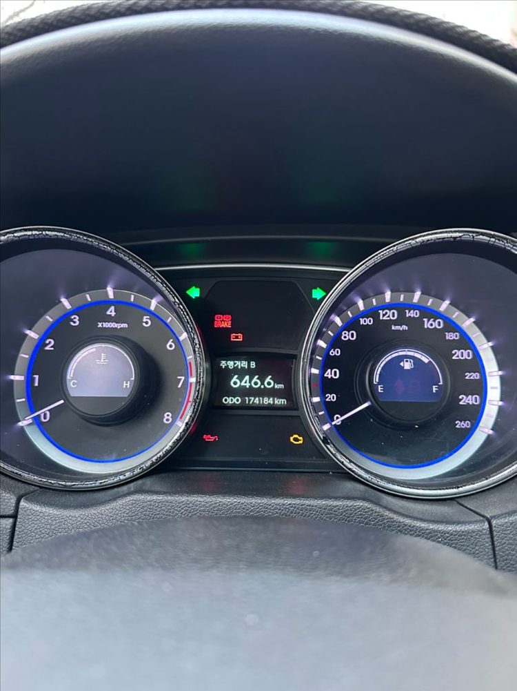 2011 YF소나타 LPI 수동--7