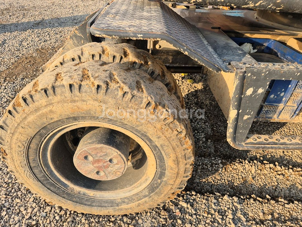 두산 굴삭기 타이어식 소개 합니다 제조사 : 두산 모델명 : DX140W-5L--4