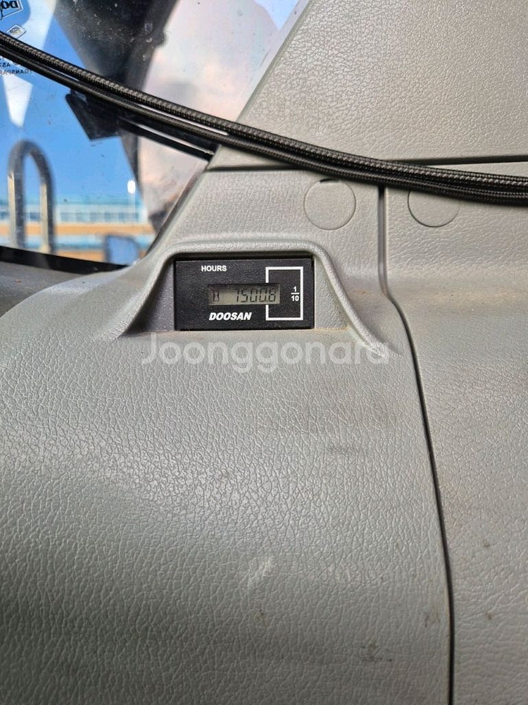 두산 굴삭기 타이어식 소개 합니다 제조사 : 두산 모델명 : DX140W-5L--8