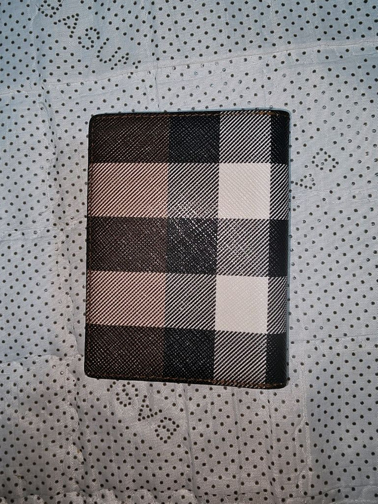 버버리 신형체크 카드지갑--1
