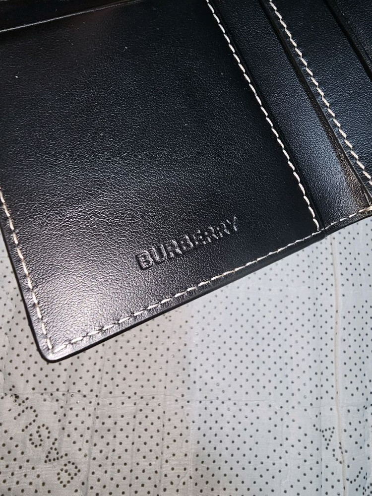 버버리 신형체크 카드지갑--3
