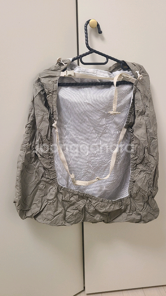 아기띠 힙시트 바람막이 택포--1