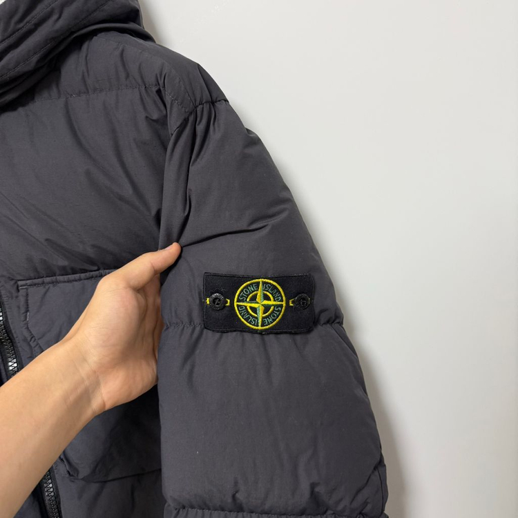 [신형택,XL사이즈]스톤아일랜드 나슬란 패딩--2