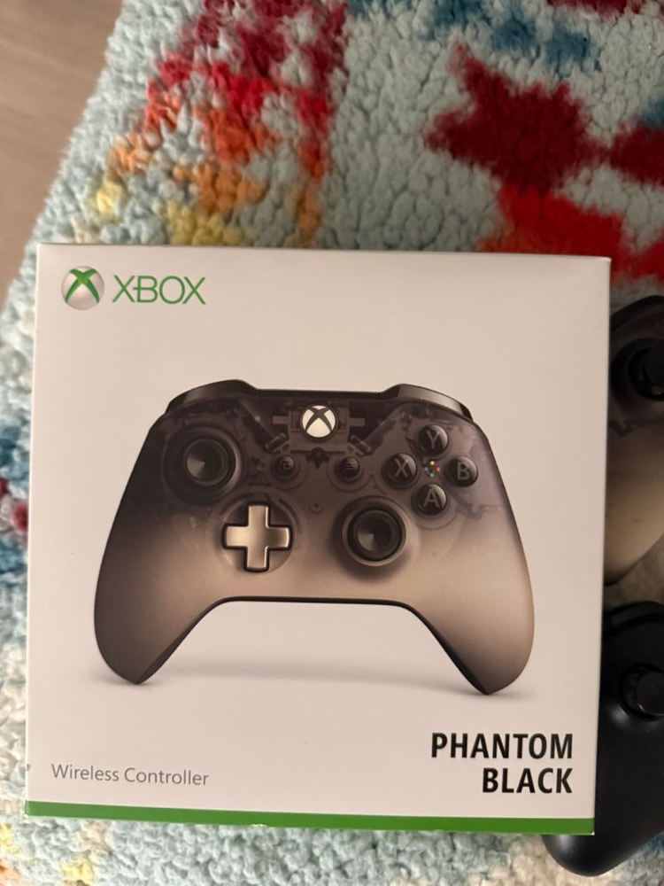 XBOX ONE X 1TB 이미지