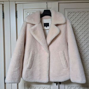 루나코어스 양모 자켓