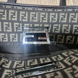 FF 로고 패턴 토트백