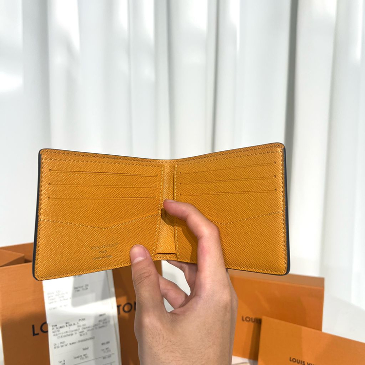 [미사용/신품,9/19구매]루이비통 블루 스트라이트 슬렌더 월렛 반지갑--2